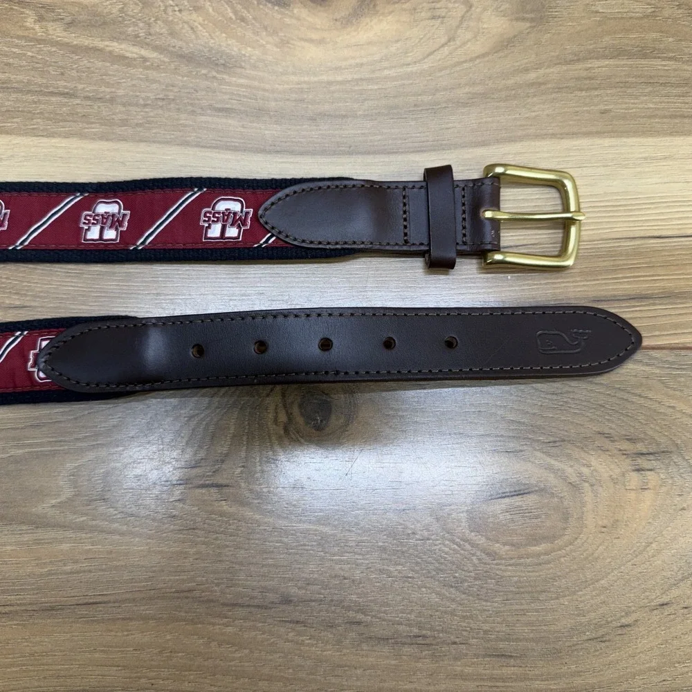 Vineyard Vines Mens Belt Size 32 University‎ of Massachusetts Logo Preppy Golf